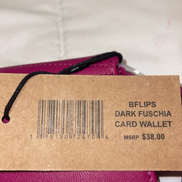 NWT- STEVE MADDEN Dark fuchsia card wallet/ Wristlet - Picture 4 of 4